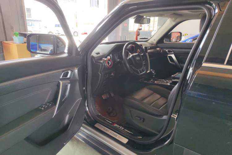 Used BAIC Off-Road BJ20 2016 1.5T CVT Prestige Edition Driver Seat