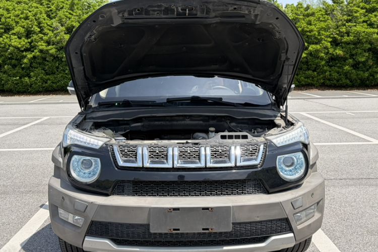 Used BAIC Off-Road BJ20 2016 1.5T Manual Luxury Model Engine Bay
