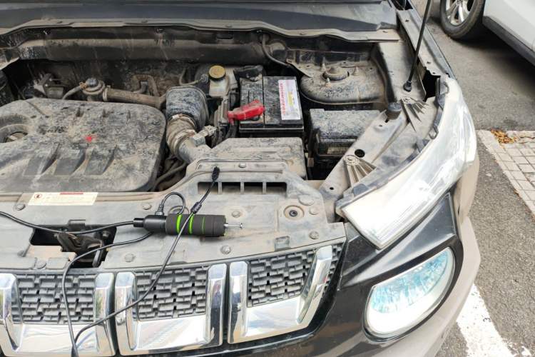 Used BAIC Off-Road BJ20 2016 1.5T Manual Luxury Model Engine Bay Left