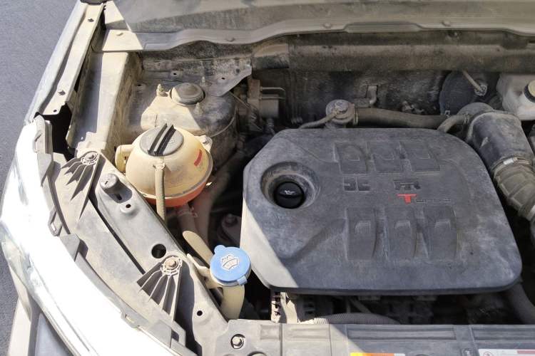 Used BAIC Off-Road BJ20 2016 1.5T CVT Luxury Model Engine Bay Right