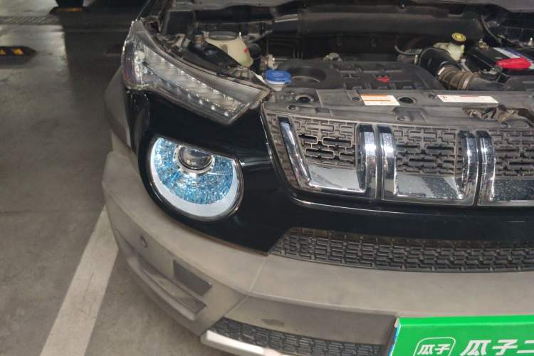 Used BAIC Off-Road BJ20 2016 1.5T CVT Luxury Model Engine Bay Right