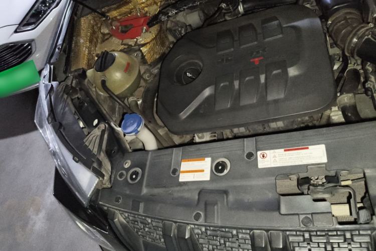 Used BAIC Off-Road BJ20 2016 1.5T CVT Luxury Model Engine Bay Right
