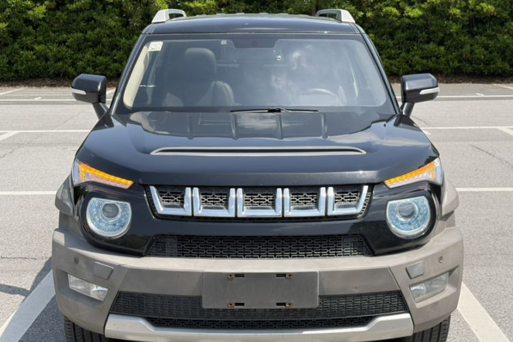 Used BAIC Off-Road BJ20 2016 1.5T Manual Luxury Model Exterior 2