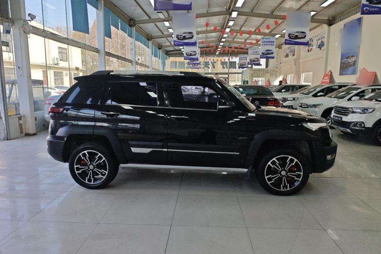 Used BAIC Off-Road BJ20 2016 1.5T CVT Luxury Model Exterior 2