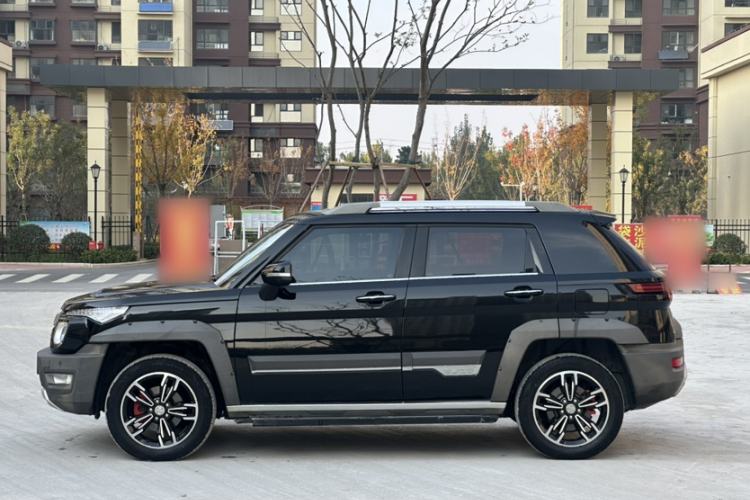 Used BAIC Off-Road BJ20 2016 1.5T CVT Luxury Model Exterior 4