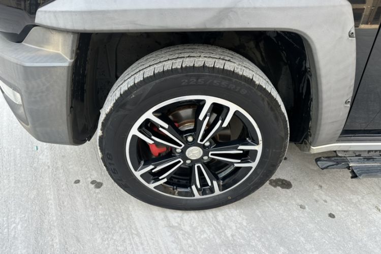 Used BAIC Off-Road BJ20 2016 1.5T CVT Luxury Model Exterior 6