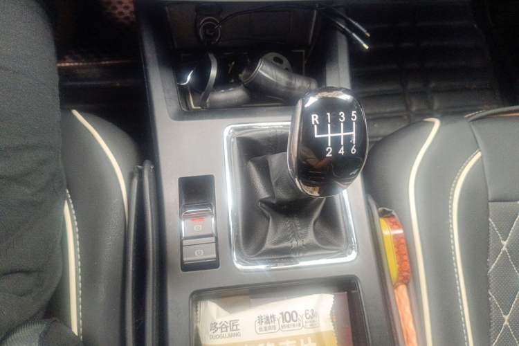 Used BAIC Off-Road BJ20 2016 1.5T Manual Elite Edition Gear Lever