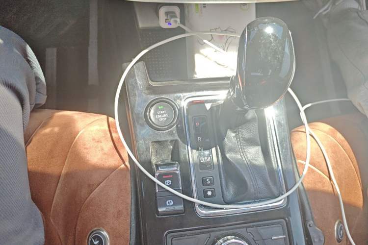 Used BAIC Off-Road BJ20 2016 1.5T CVT Luxury Model Gear Lever