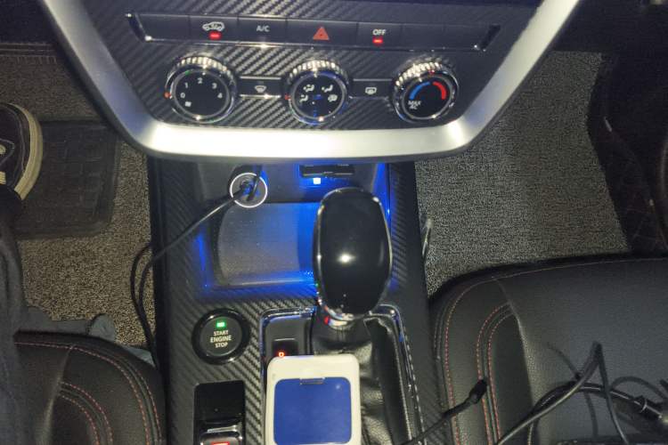Used BAIC Off-Road BJ20 2016 1.5T CVT Luxury Model Gear Lever