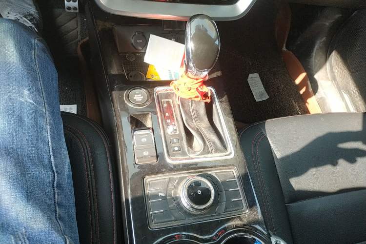 Used BAIC Off-Road BJ20 2016 1.5T CVT Luxury Model Gear Lever