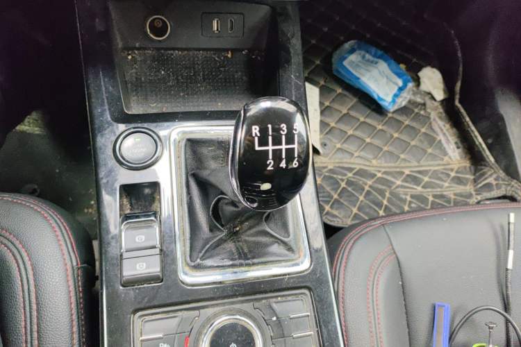Used BAIC Off-Road BJ20 2016 1.5T Manual Luxury Model Gear Lever