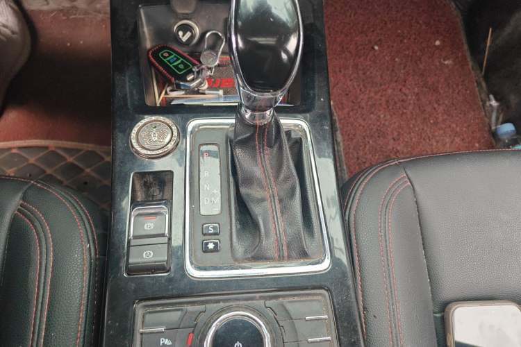 Used BAIC Off-Road BJ20 2016 1.5T CVT Prestige Edition Gear Lever