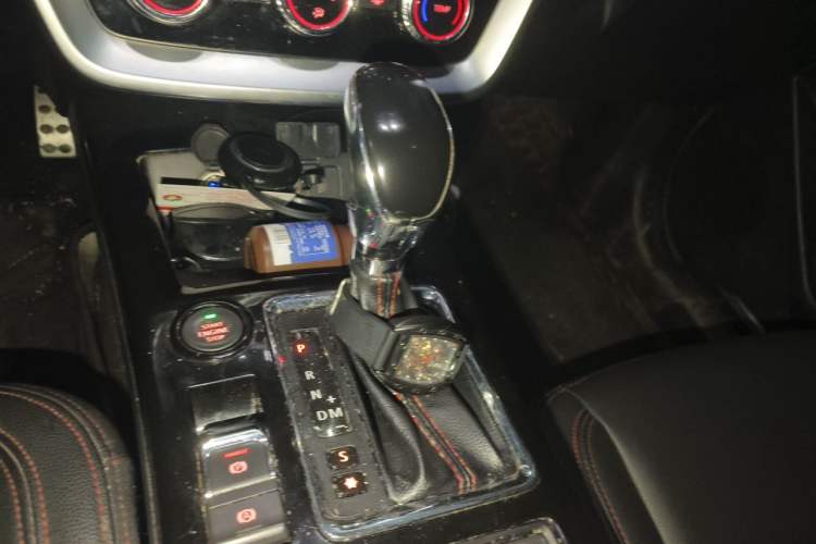 Used BAIC Off-Road BJ20 2016 1.5T CVT Prestige Edition Gear Lever
