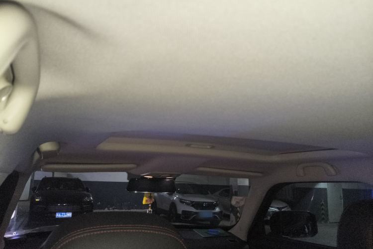 Used BAIC Off-Road BJ20 2016 1.5T CVT Luxury Model Headliner