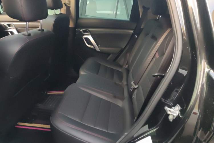 Used BAIC Off-Road BJ20 2016 1.5T CVT Luxury Model Interior 1