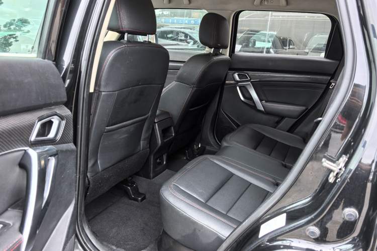 Used BAIC Off-Road BJ20 2016 1.5T CVT Luxury Model Interior 2