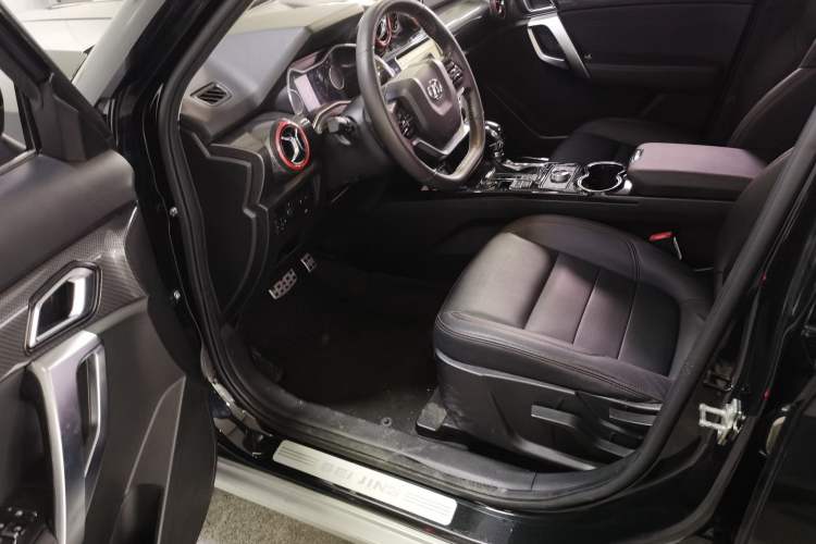 Used BAIC Off-Road BJ20 2016 1.5T CVT Luxury Model Interior 3