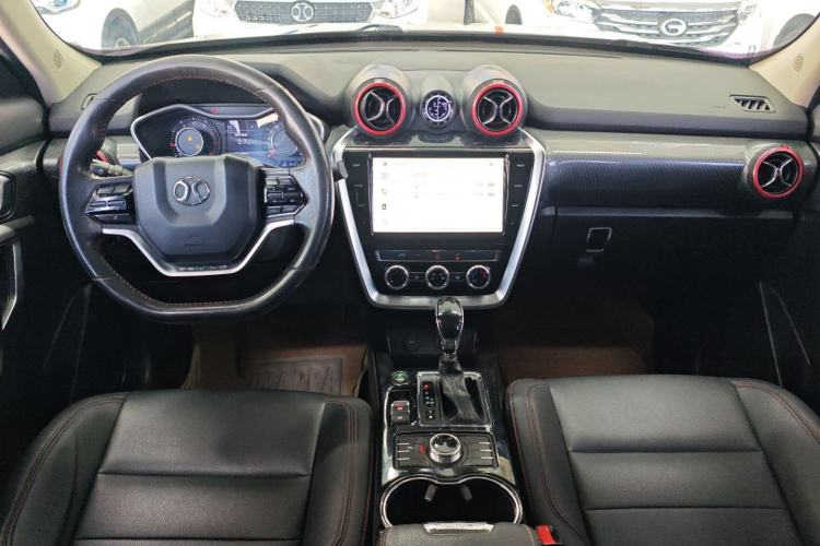 Used BAIC Off-Road BJ20 2016 1.5T CVT Luxury Model Interior 3
