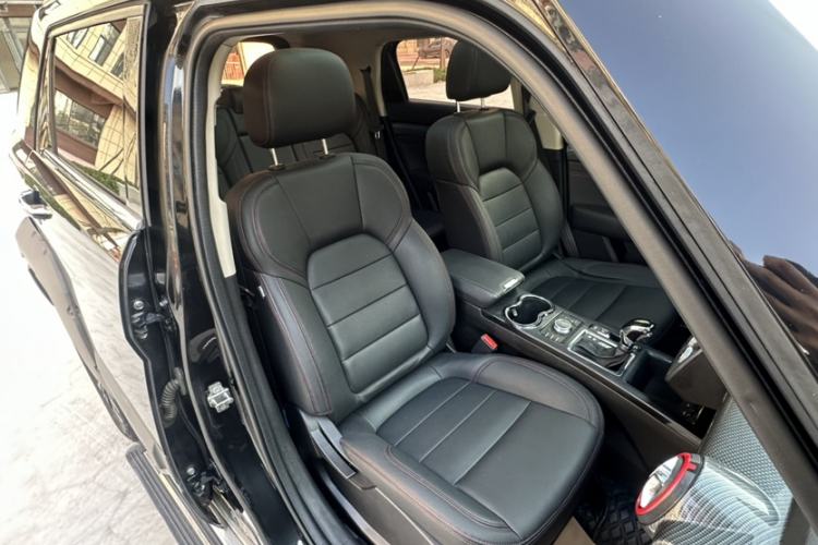 Used BAIC Off-Road BJ20 2016 1.5T CVT Luxury Model Interior 4