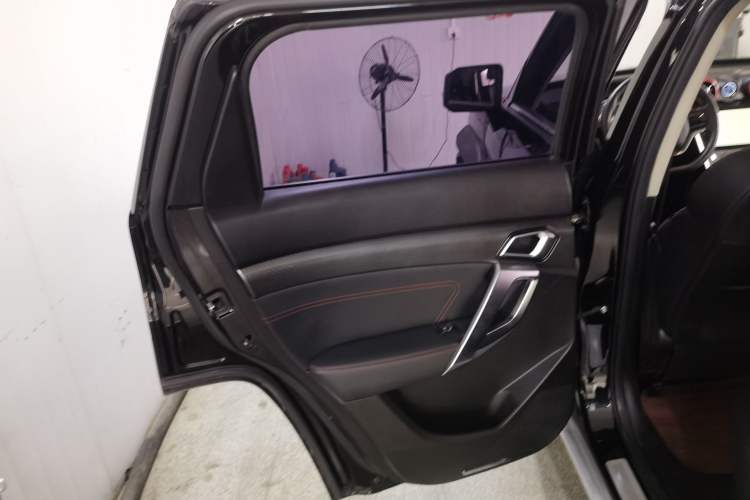 Used BAIC Off-Road BJ20 2016 1.5T CVT Luxury Model Interior 8