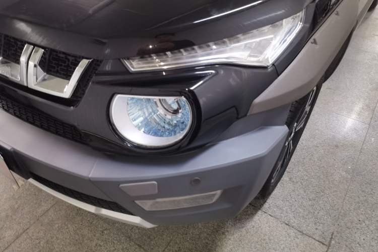 Used BAIC Off-Road BJ20 2016 1.5T CVT Luxury Model Left Front Headlight