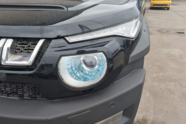 Used BAIC Off-Road BJ20 2016 1.5T CVT Luxury Model Left Front Headlight