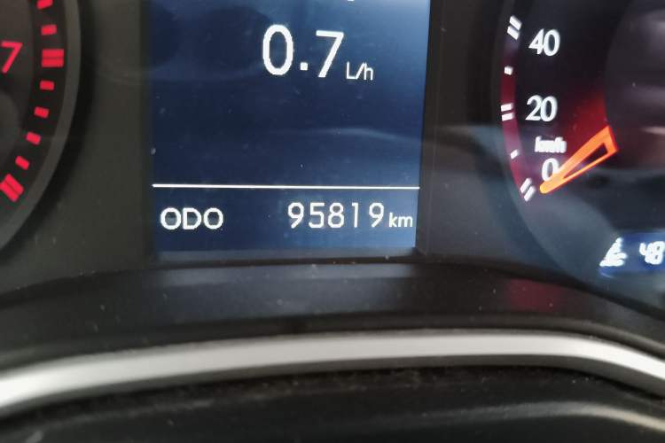 Used BAIC Off-Road BJ20 2016 1.5T CVT Prestige Edition Odometer Close Up