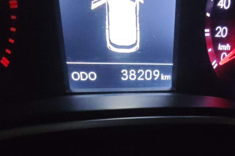 Used BAIC Off-Road BJ20 2016 1.5T CVT Luxury Model Odometer Close Up