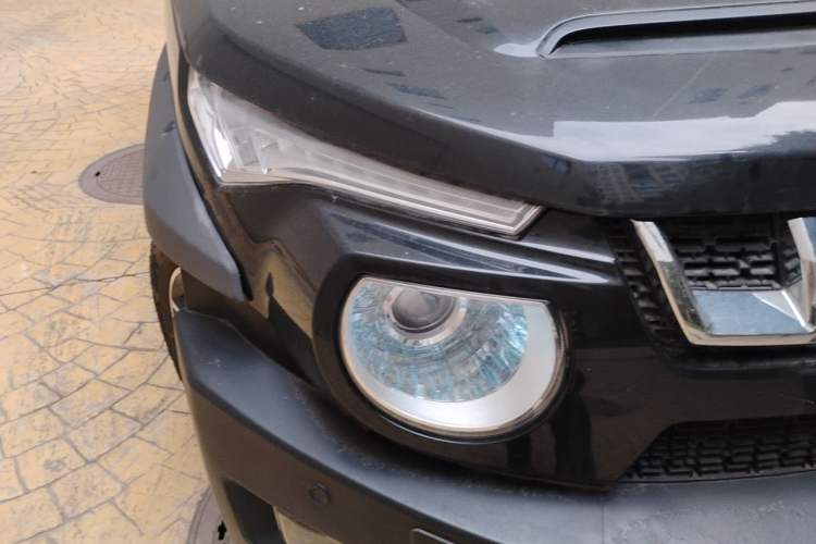 Used BAIC Off-Road BJ20 2016 1.5T CVT Luxury Model Right Front Headlight