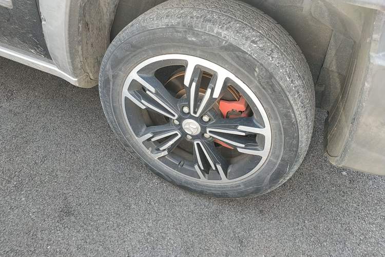 Used BAIC Off-Road BJ20 2016 1.5T CVT Luxury Model Right Front Wheel Hub