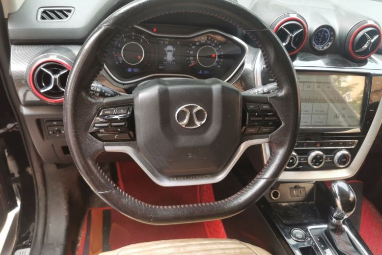 Used BAIC Off-Road BJ20 2016 1.5T CVT Prestige Edition Steering Wheel