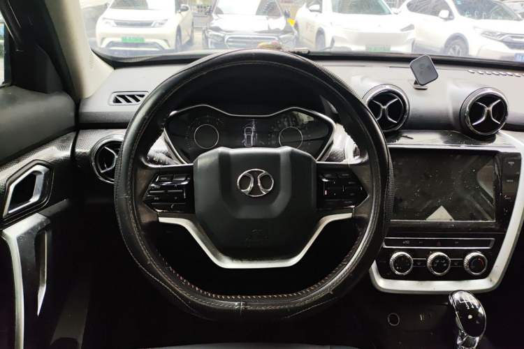 Used BAIC Off-Road BJ20 2016 1.5T Manual Luxury Model Steering Wheel
