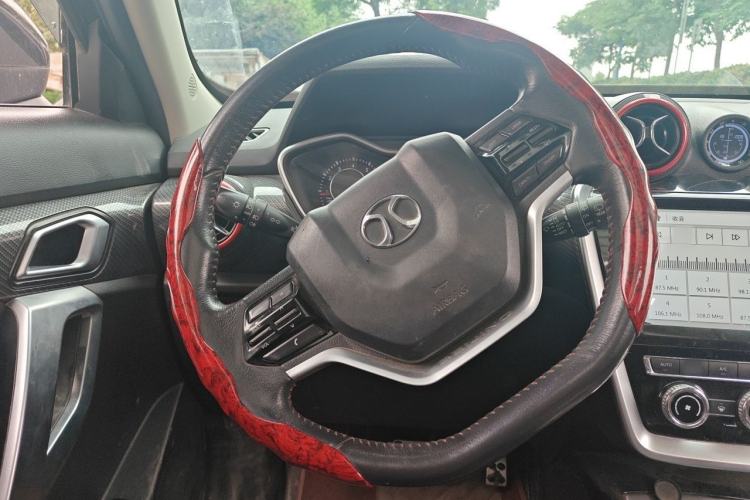Used BAIC Off-Road BJ20 2016 1.5T CVT Prestige Edition Steering Wheel