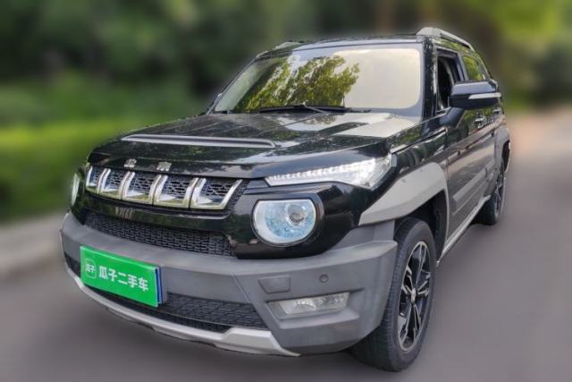 BAIC Off-Road BJ20 2016 1.5T CVT Luxury Model مستعملة