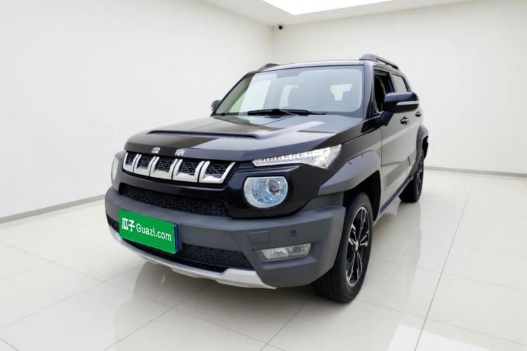 Używany BAIC Off-Road BJ20 2016 1.5T CVT Luxury Model Guazi used car, China used car export, Used car for sale, Used cars, Cheapest cars for sale