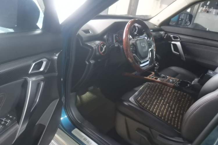 Used BAIC Off-Road BJ20 2016 1.5T CVT Luxury Model Driver Seat