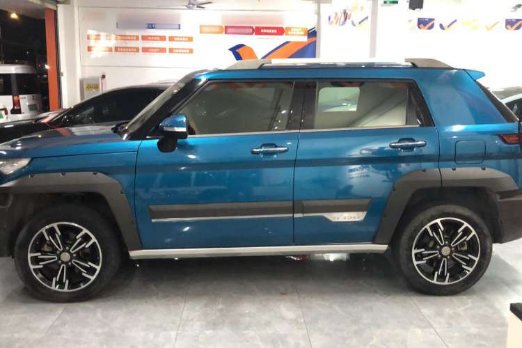 Used BAIC Off-Road BJ20 2016 1.5T Manual Luxury Model Exterior 5