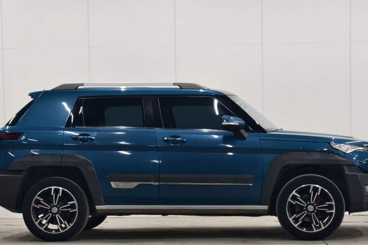 Used BAIC Off-Road BJ20 2016 1.5T CVT Luxury Model Exterior 8