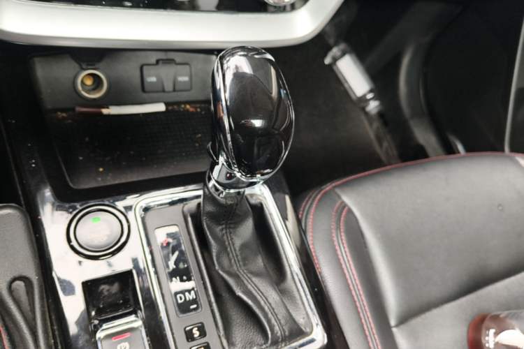 Used BAIC Off-Road BJ20 2016 1.5T CVT Luxury Model Gear Lever