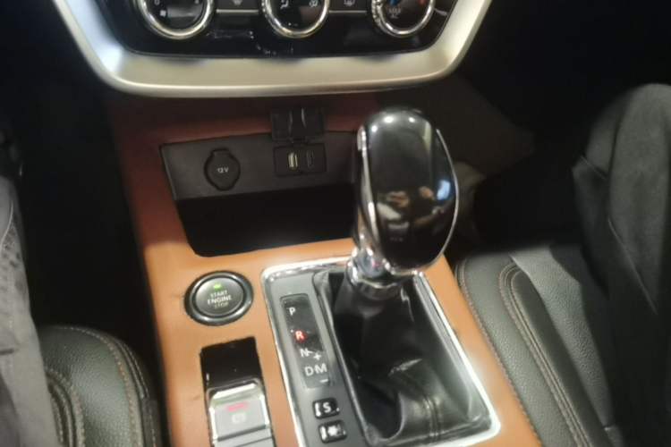 Used BAIC Off-Road BJ20 2016 1.5T CVT Luxury Model Gear Lever