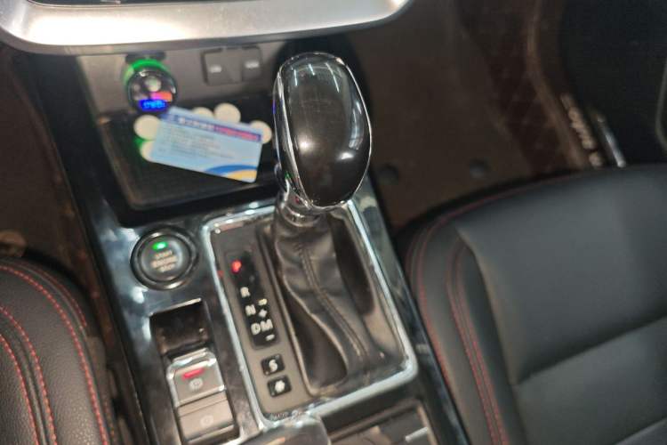 Used BAIC Off-Road BJ20 2016 1.5T CVT Luxury Model Gear Lever