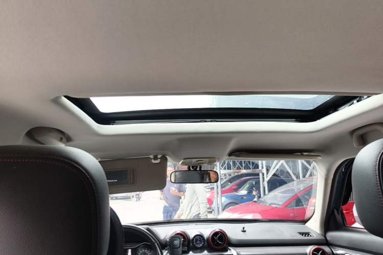 Used BAIC Off-Road BJ20 2016 1.5T CVT Luxury Model Headliner