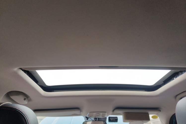 Used BAIC Off-Road BJ20 2016 1.5T CVT Luxury Model Headliner