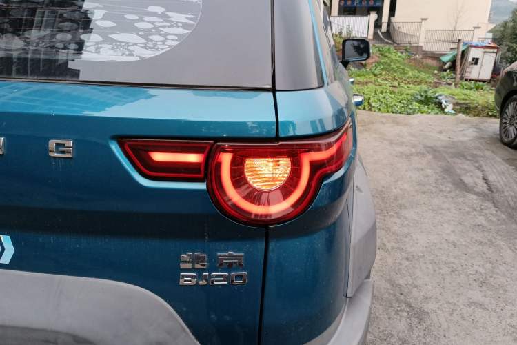 Used BAIC Off-Road BJ20 2016 1.5T Manual Elite Edition Right Rear Taillight