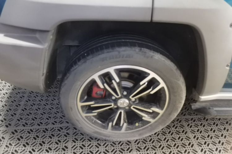 Used BAIC Off-Road BJ20 2016 1.5T CVT Luxury Model Right Rear Wheel Hub