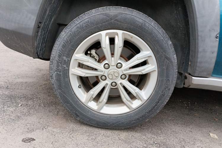Used BAIC Off-Road BJ20 2016 1.5T Manual Elite Edition Right Rear Wheel Hub