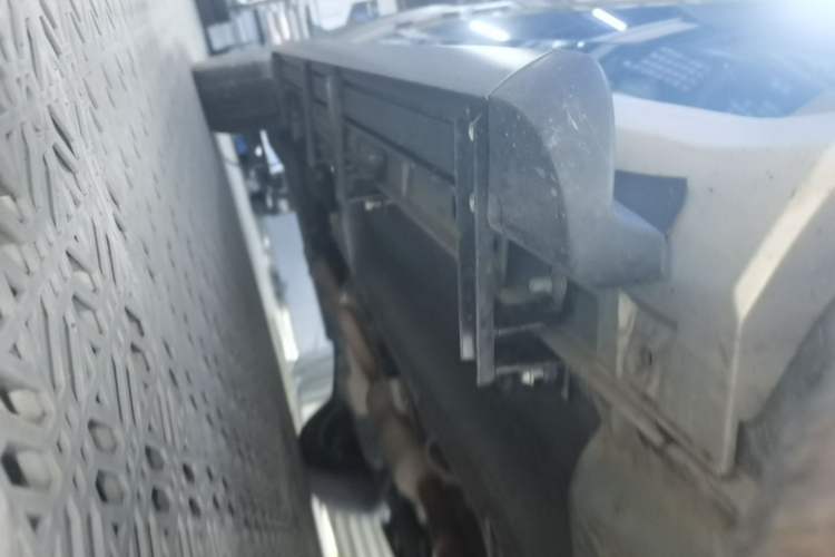Used BAIC Off-Road BJ20 2016 1.5T CVT Luxury Model Right Side Sill