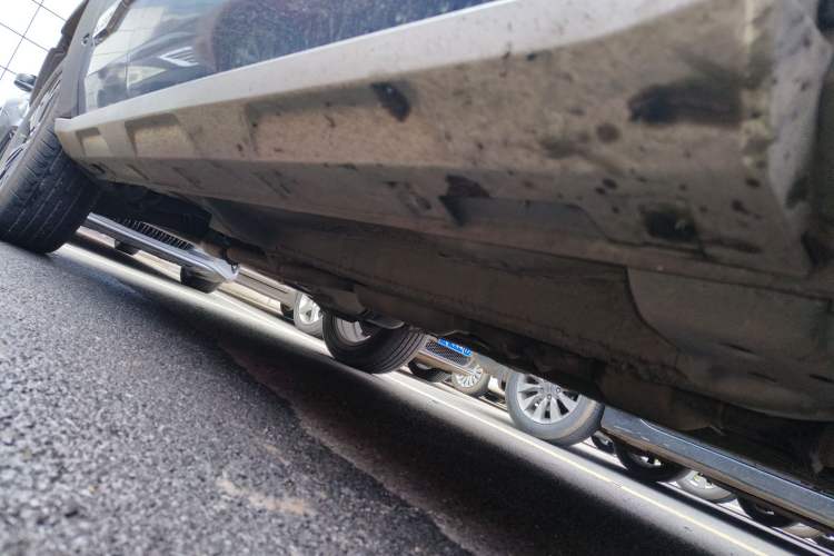 Used BAIC Off-Road BJ20 2016 1.5T CVT Luxury Model Right Side Sill