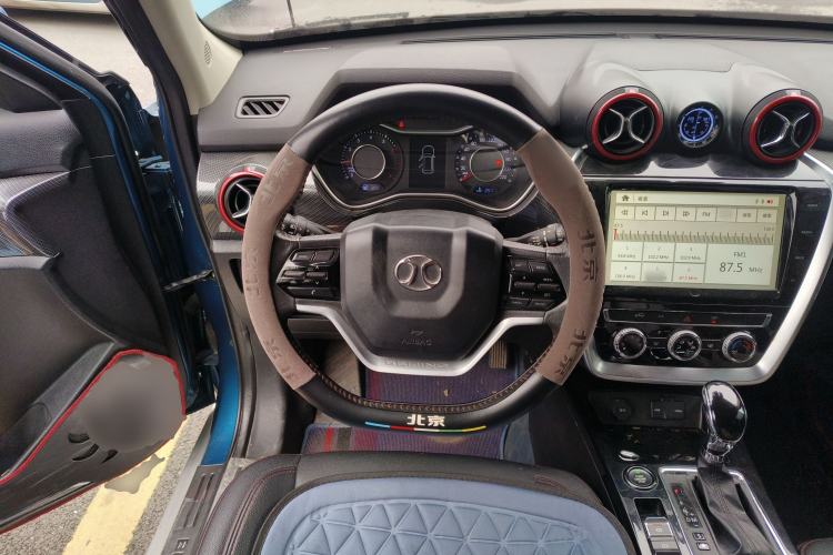 Used BAIC Off-Road BJ20 2016 1.5T CVT Luxury Model Steering Wheel
