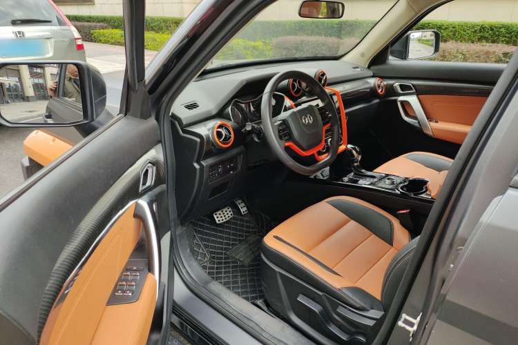 Used BAIC Off-Road BJ20 2016 1.5T CVT Luxury Model Driver Seat